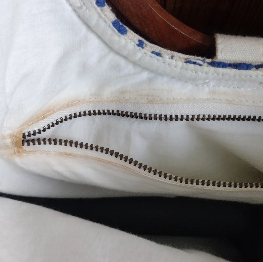3/ $25 O'Neill Blue and White Patterned Women's Bag with Wooden Handle - Picture 3 of 7